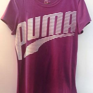 PUMA Logo Short Sleeve Tee w White Wordmark